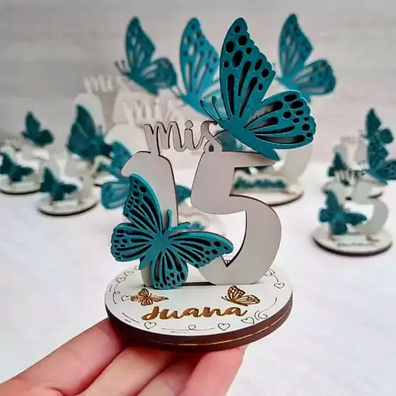 Souvenir Mis 15 con Mariposa 3D, souvenir personalizado para fiesta de 15 años en corte láser - Pixel Labs